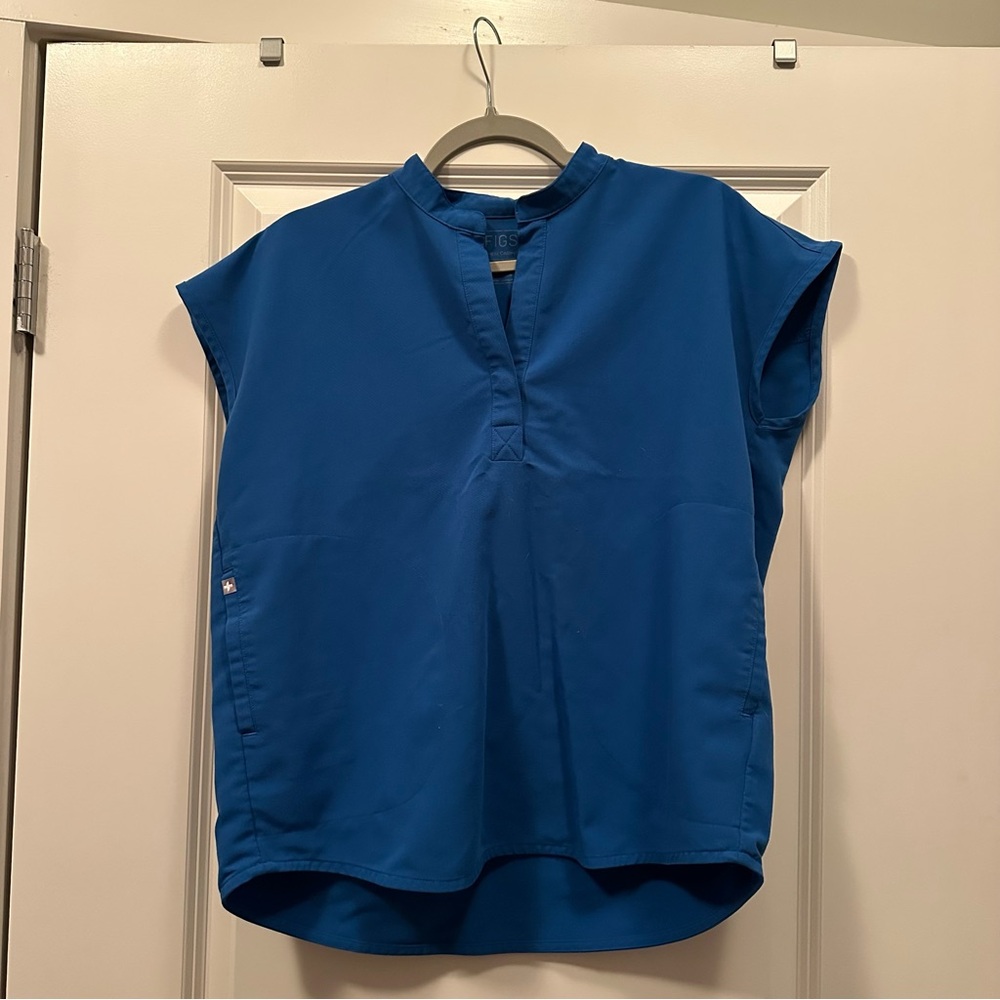 Figs women’s Rafaela top royal blue small